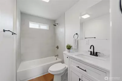 5921 E Portland Avenue, Tacoma, WA 98404 - Photo 13