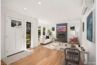 10421 41st Avenue SW #B, Seattle, WA 98146 - Photo 5