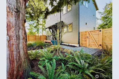 10421 41st Avenue SW #B, Seattle, WA 98146 - Photo 25