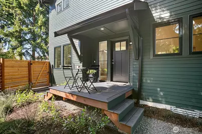 10421 41st Avenue SW #B, Seattle, WA 98146 - Photo 3