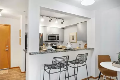 1125 E Olive Street #504, Seattle, WA 98122 - Photo 13