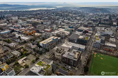 1125 E Olive Street #504, Seattle, WA 98122 - Photo 35