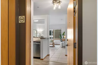 1125 E Olive Street #504, Seattle, WA 98122 - Photo 5