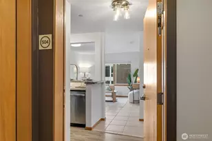 1125 E Olive St, Seattle, WA 98122 - Photo 5