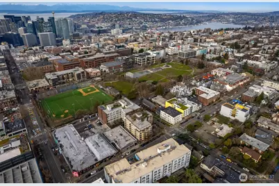 1125 E Olive Street #504, Seattle, WA 98122 - Photo 37