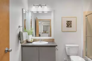 1125 E Olive St, Seattle, WA 98122 - Photo 21