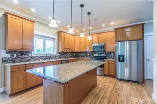 16619 249th St E, Orting, WA 98360 - Photo 5