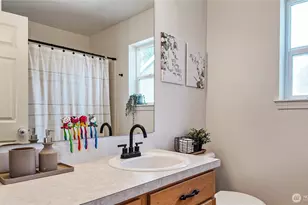 19123 205th St E, Orting, WA 98360 - Photo 15