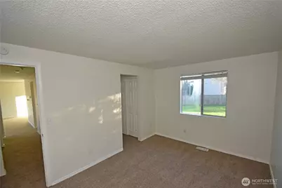 6802 88th Place NE, Marysville, WA 98270 - Photo 11