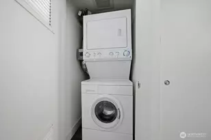 2911 2nd Ave, Seattle, WA 98121 - Photo 13