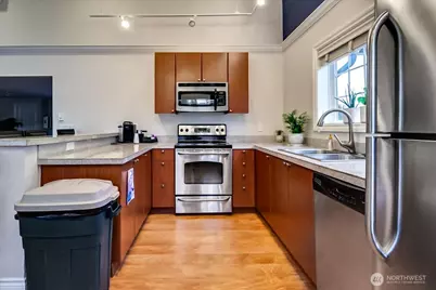 12404 E Gibson Road #D101, Everett, WA 98204 - Photo 25