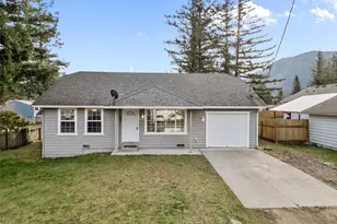 224 7th St, Gold Bar, WA 98251 - Photo 1