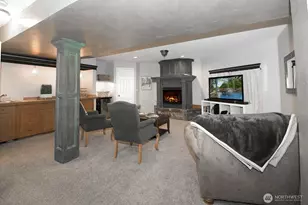 12117 Clearview Dr, Edmonds, WA 98026 - Photo 29