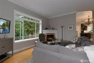 12117 Clearview Dr, Edmonds, WA 98026 - Photo 15