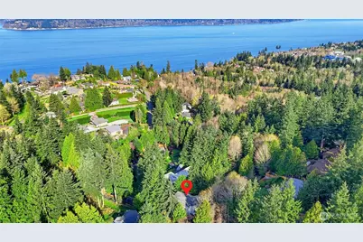 12117 Clearview Drive, Edmonds, WA 98026 - Photo 37