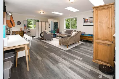 12117 Clearview Drive, Edmonds, WA 98026 - Photo 27