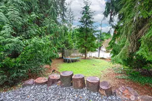 12117 Clearview Dr, Edmonds, WA 98026 - Photo 35