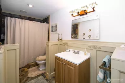 12117 Clearview Drive, Edmonds, WA 98026 - Photo 31