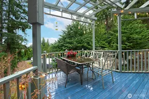 12117 Clearview Dr, Edmonds, WA 98026 - Photo 33