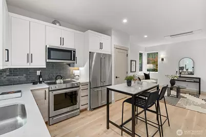 1255 NE 100th Street, Seattle, WA 98125 - Photo 17