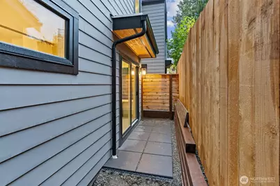 1255 NE 100th Street, Seattle, WA 98125 - Photo 27