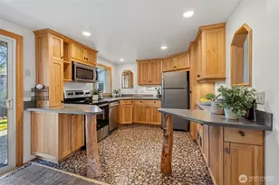 2408 148th St SW, Lynnwood, WA 98087 - Photo 3