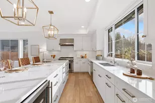 4215 NE 82nd St, Seattle, WA 98115 - Photo 11