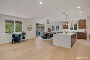 815 130th Ave NE, Bellevue, WA 98005 - Photo 7