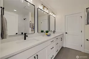 815 130th Ave NE, Bellevue, WA 98005 - Photo 17