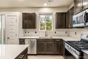 19326 37th Ave SE, Bothell, WA 98012 - Photo 9