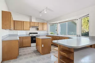 1351 E Island Lake Dr, Shelton, WA 98584 - Photo 7