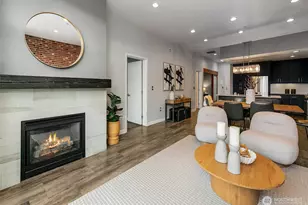 17 W Mercer St, Seattle, WA 98119 - Photo 11