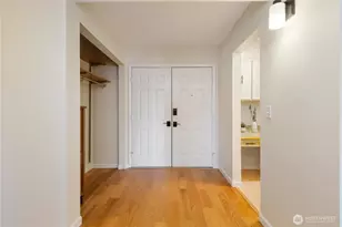 2565 Dexter Ave N, Seattle, WA 98109 - Photo 7