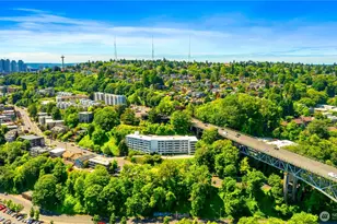 2565 Dexter Ave N, Seattle, WA 98109 - Photo 29