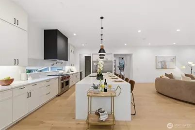 218 163rd Place SE, Bellevue, WA 98008 - Photo 3