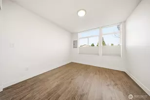 1055 S Cloverdale St, Seattle, WA 98108 - Photo 23