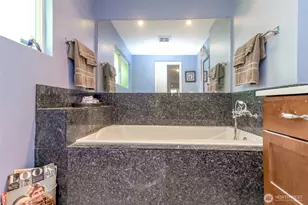 2424 SW 152nd St, Burien, WA 98166 - Photo 23