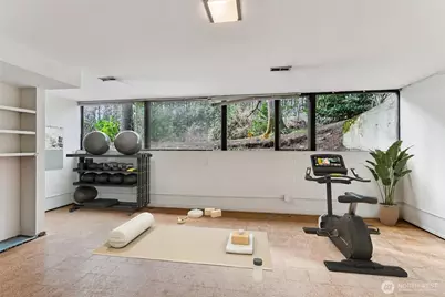 7832 NE 32nd Street, Medina, WA 98039 - Photo 27