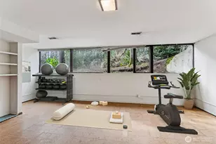 7832 NE 32nd St, Medina, WA 98039 - Photo 27