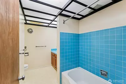 7832 NE 32nd Street, Medina, WA 98039 - Photo 21