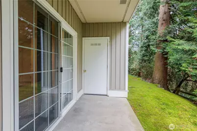 14714 Admiralty Way #B102, Lynnwood, WA 98087 - Photo 21