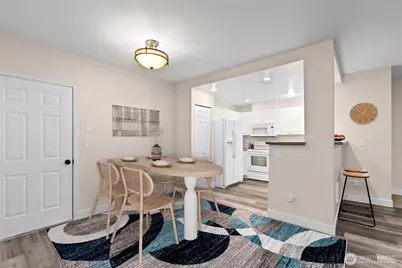 14714 Admiralty Way #B102, Lynnwood, WA 98087 - Photo 7