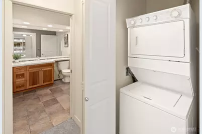 1545 NW 57th Street #422, Seattle, WA 98107 - Photo 17