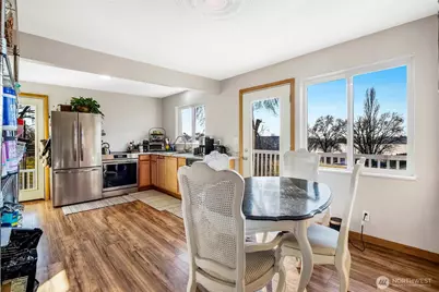 8061 NE Valley Road, Moses Lake, WA 98837 - Photo 9