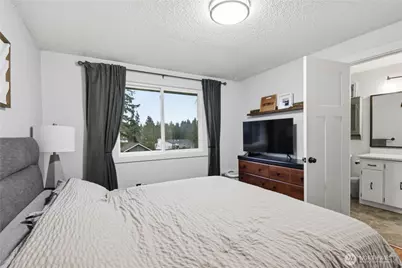 422 216th Street SW, Bothell, WA 98021 - Photo 11