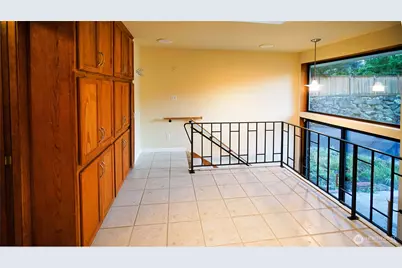 16902 28th Avenue SW, Burien, WA 98166 - Photo 9