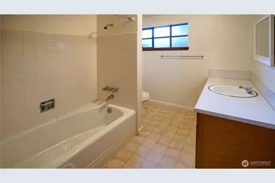 16902 28th Avenue SW, Burien, WA 98166 - Photo 21