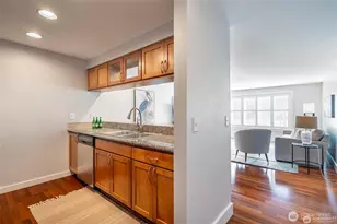 25 N Broadway St, Tacoma, WA 98403 - Photo 9