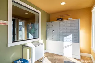 25 N Broadway St, Tacoma, WA 98403 - Photo 29