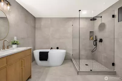 3702 W Fulton Street, Seattle, WA 98199 - Photo 27